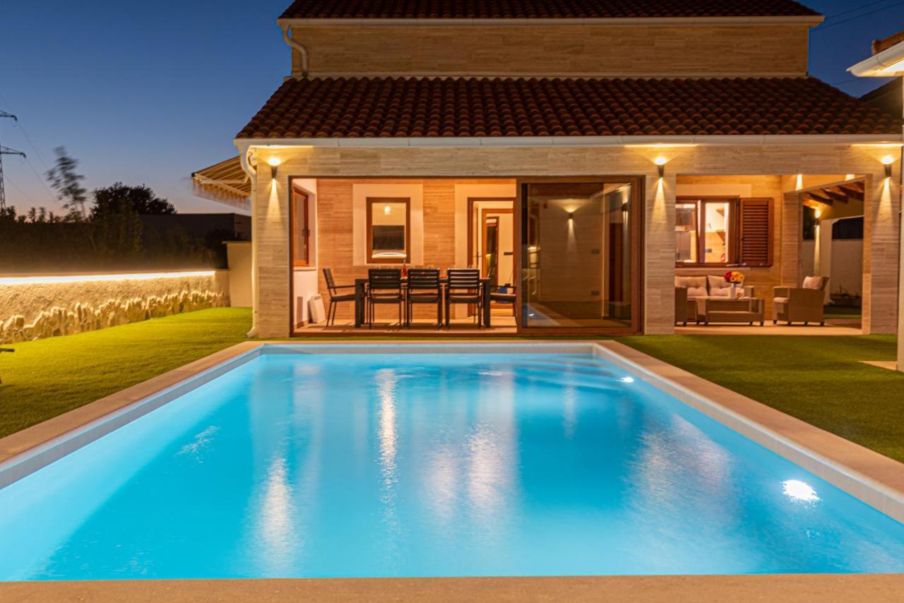 Casa Del Sol Villa Dubrava  ภายนอก รูปภาพ
