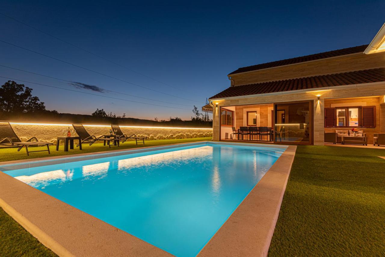 Casa Del Sol Villa Dubrava  ภายนอก รูปภาพ