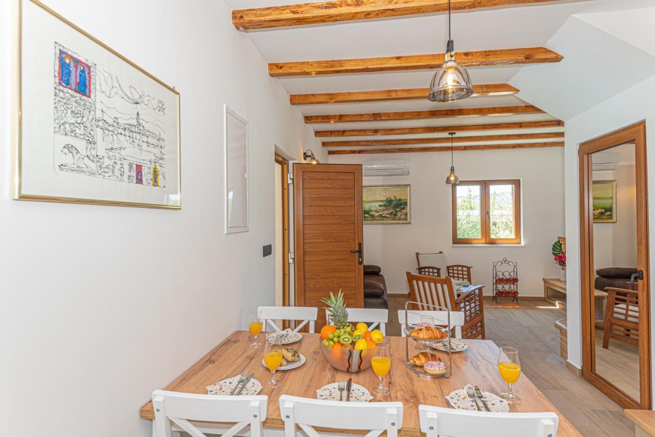 Casa Del Sol Villa Dubrava  ภายนอก รูปภาพ