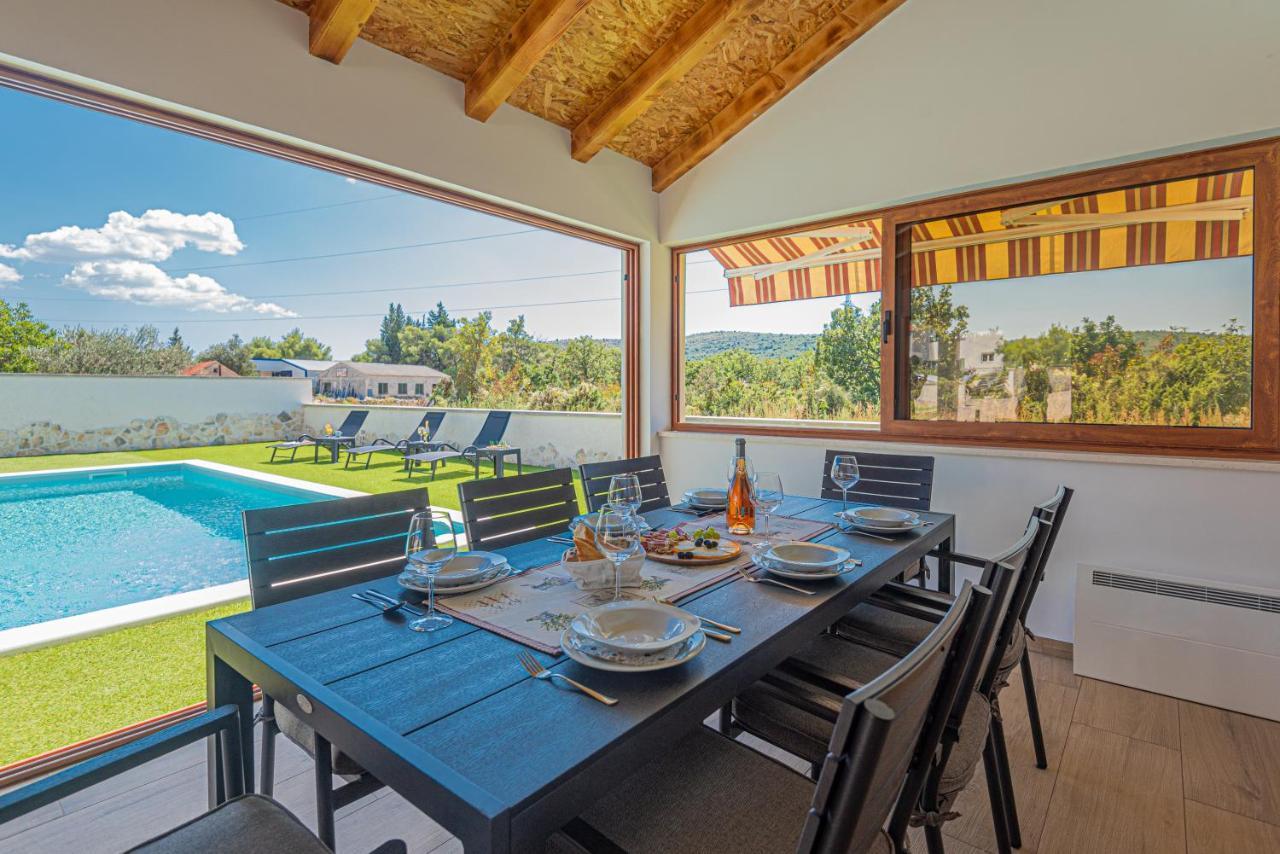 Casa Del Sol Villa Dubrava  ภายนอก รูปภาพ